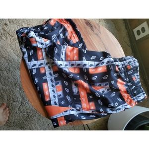 Boys Nike NWOT sportswear shorts